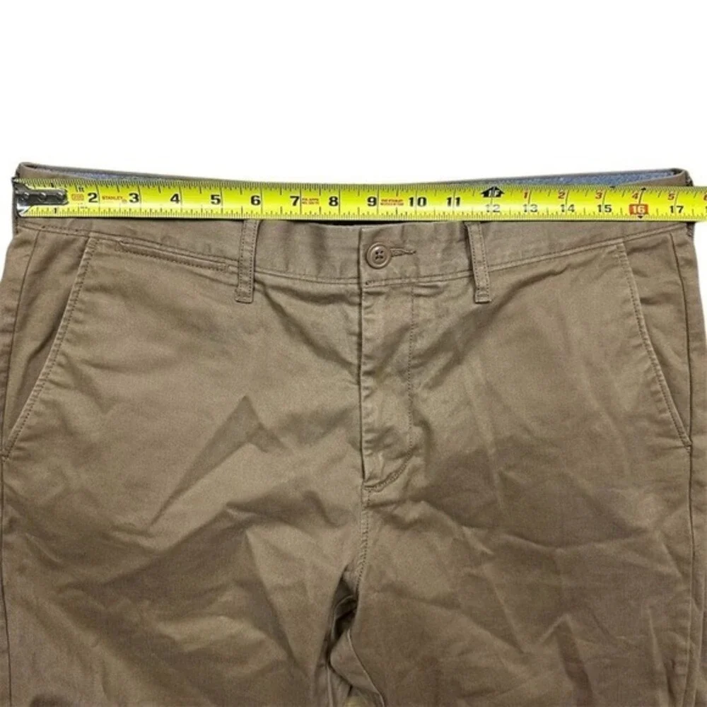 J. Crew Men's Chino Pants Tan Size 33 Classic Fit‎ Casual